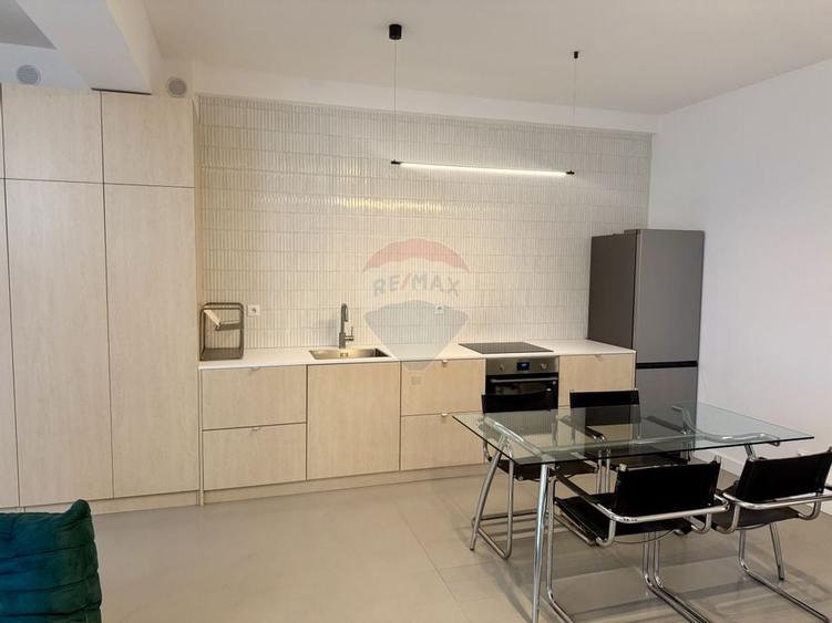 COMISION 0% - Apartament cu 2 camere de închiriat, str Razoare - 2