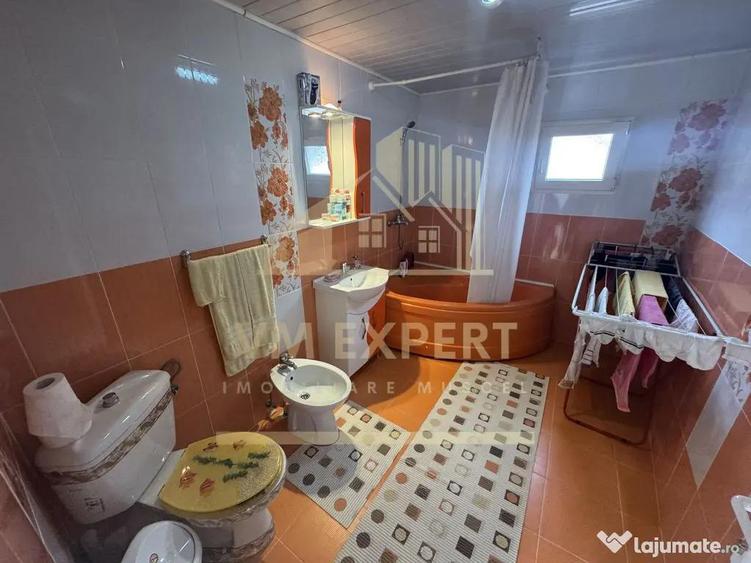 VILA 5 CAMERE, TEREN 600 MP, RUCAR - 1