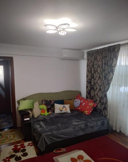Apartament 2 camere de vanzare Zona Milcov - Petrom - 1