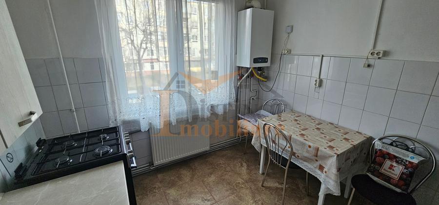 Închiriere garsoniera decomandata, etaj 1, Tractorul, str. O.Goga - 7