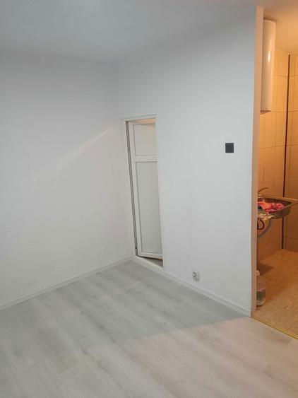 Garsoniera confort 3 Rahova Etaj 2 renovata(parchet nou,zugravita,boiler apa calda,retea gaze pana la vecin) - 8