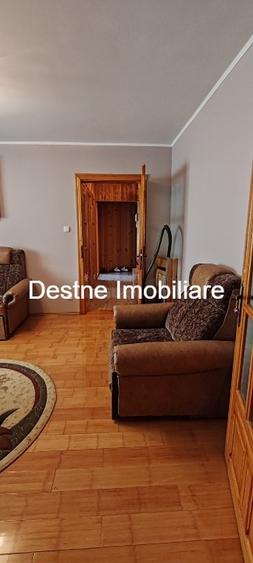 Apartament  3 camere de vanzare nedecomandat - 5