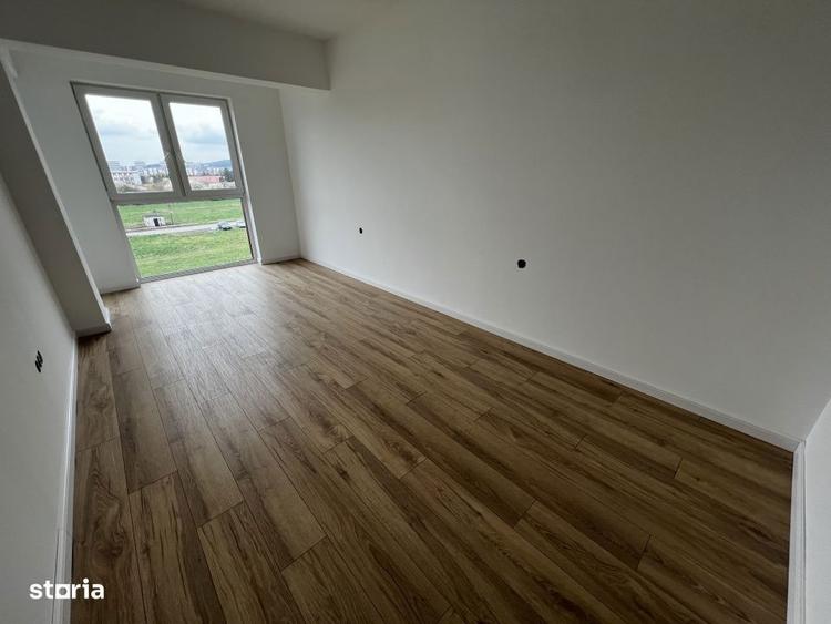 Apartament de 3 camere, 80 mp, 2 bai, parcare, zona Vivo - 2