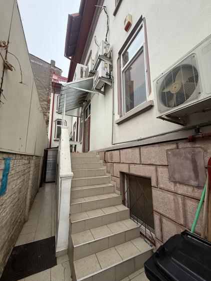 Mosilor - Foisorul de Foc / Vila spațioasă de închiriat – 9 camere / 330 MP - 2