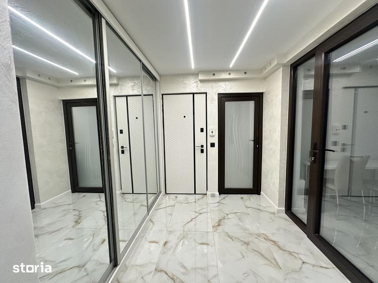 Apartament cu 2 camere în Micro 20