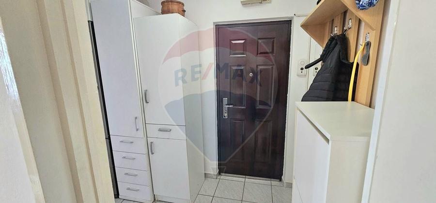 Apartament cu 2 camere de vânzare, strada Milcov - 5