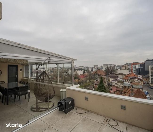 Apartament cu 4 camere în Iancului