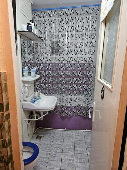 Apartament 3 camere zona Bulevard , etaj 2 , boxa pe act - 8