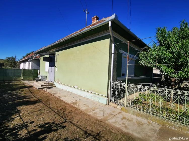 Casă cu 4 camere cu Teren 601 Mp în Central