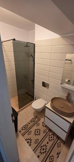 Apartament cu 2 camere decomandat, mobilat în Tomis Nord