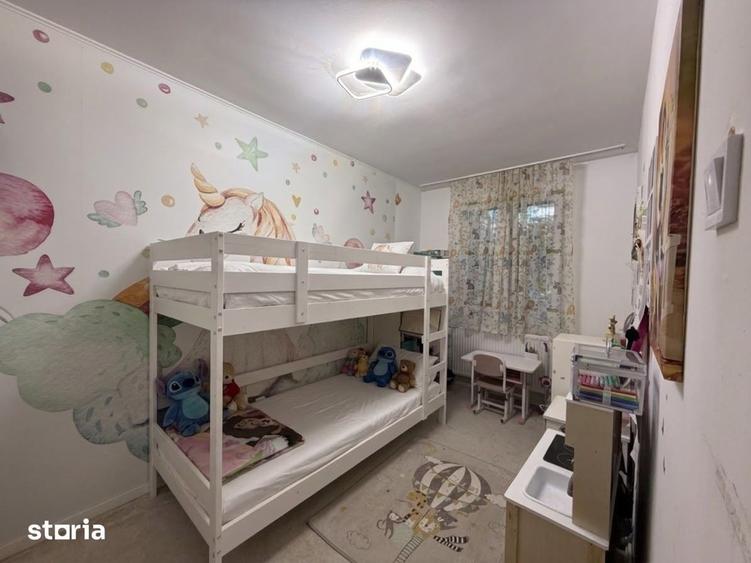Apartament cu 3 camere semidecomandat în Central