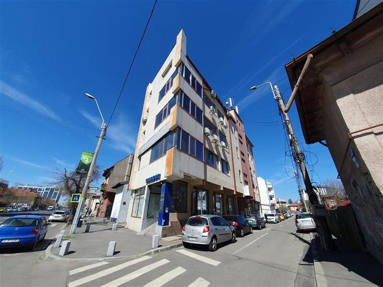 Spatii birouri - Calea Plevnei - de la 85 mp - 1