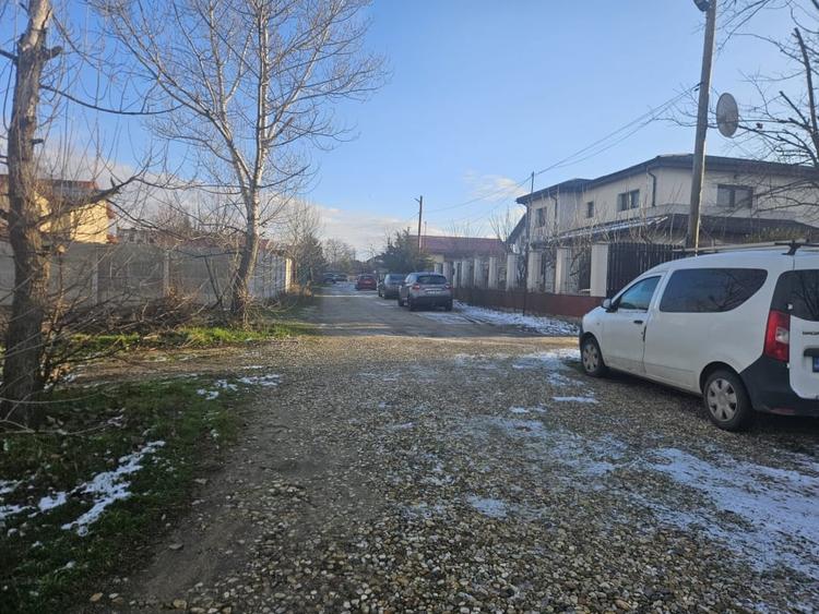 Teren 555mp in Clinceni central Mega Image - 9