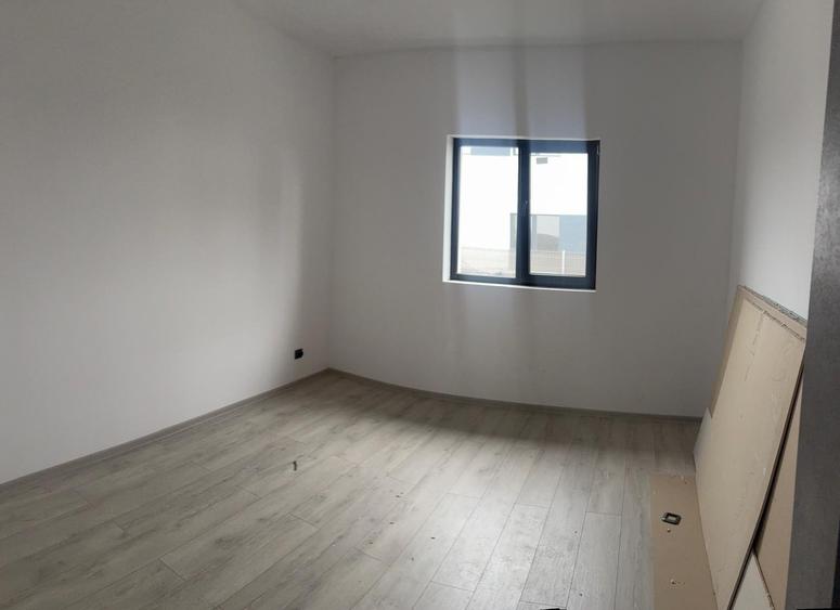 Casa individuala pe parter, zona Izvor - 6