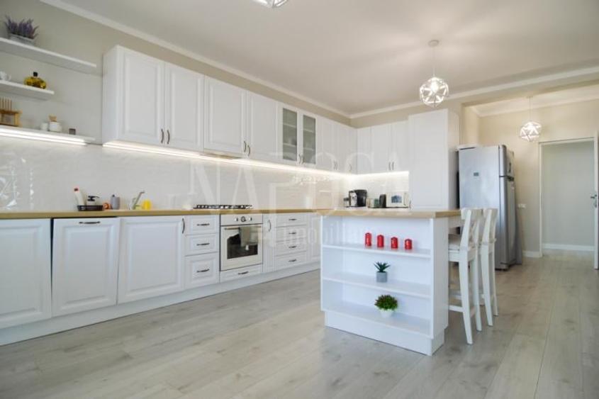 Casa 6 camere de vanzare in Salicea - 4