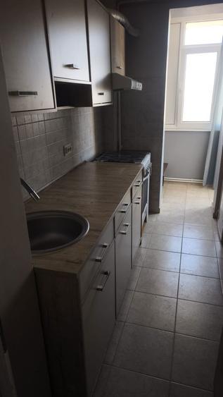 Inchiriez apartament - 3