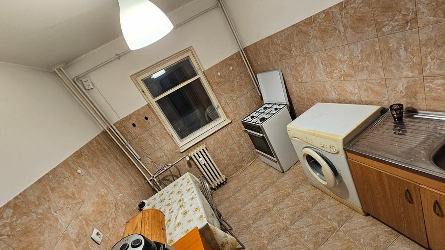 DEMOCRATIEI - 2cam, cf1, dec, 3/4, balc.6m  - 59900 euro - 8