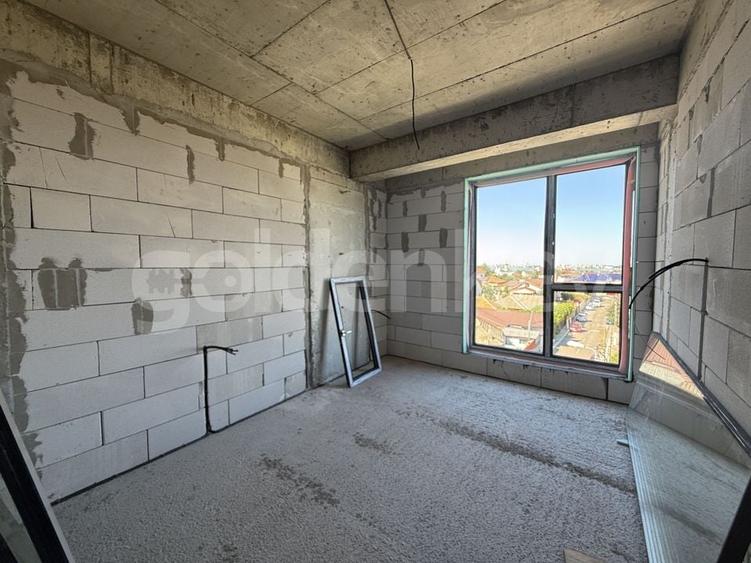 BLOC NOU | 3 camere | 107 mpc  | boxa 5 mp - 3