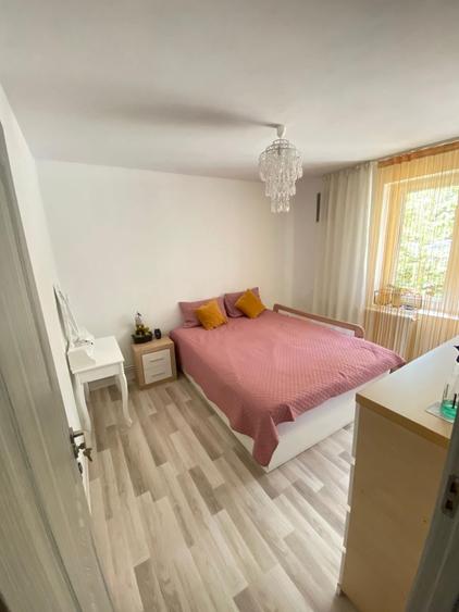 Vand Apartament 3 camere - 3