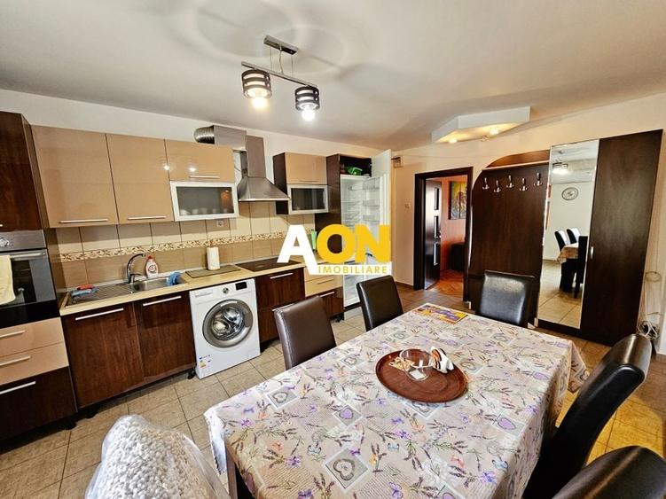 Apartament 3 camere decomandat, etaj 2, ultracentral, zona Primarie - 1