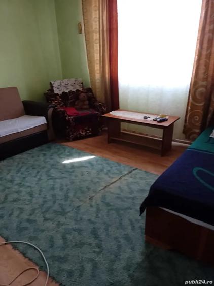 Apartament cu 3 camere în Gogoșu