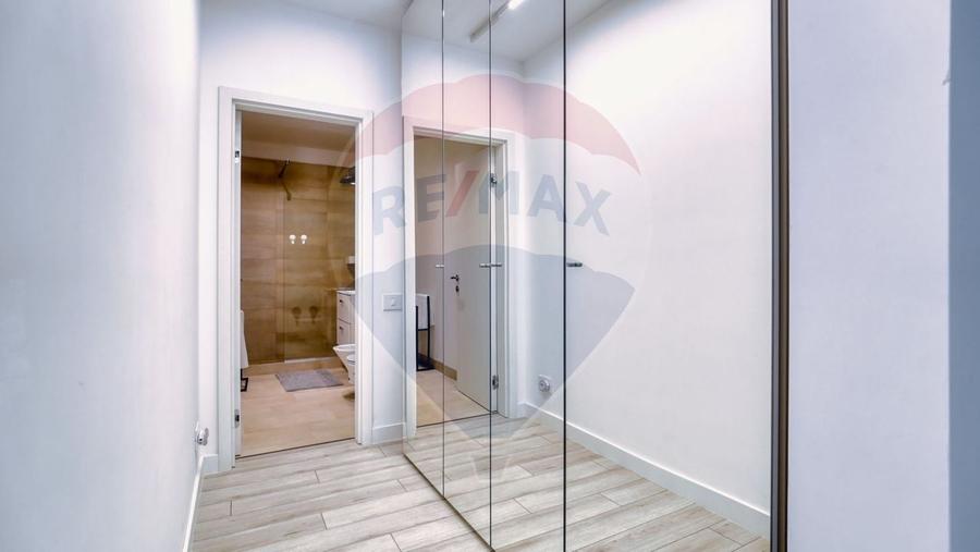 Apartament cu 3 camere decomandat, mobilat în Warthe