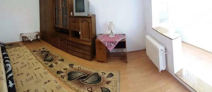 Garsonieră decomandată în Micălaca