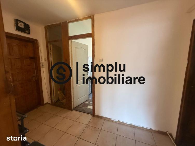 Apartament cu 4 camere în 1 Mai