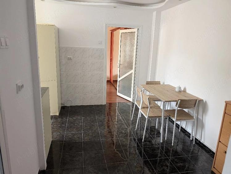 Apartament cu 2 camere decomandat în Precista
