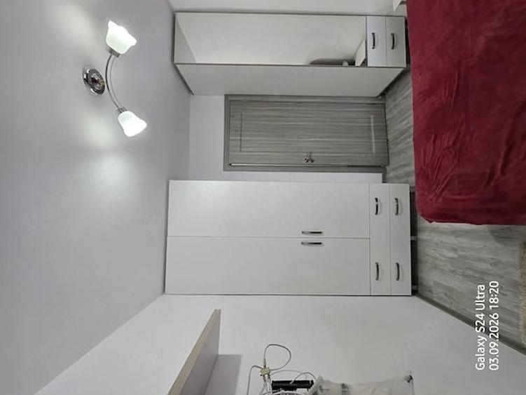 Apartament cu 3 camere decomandat în Astra
