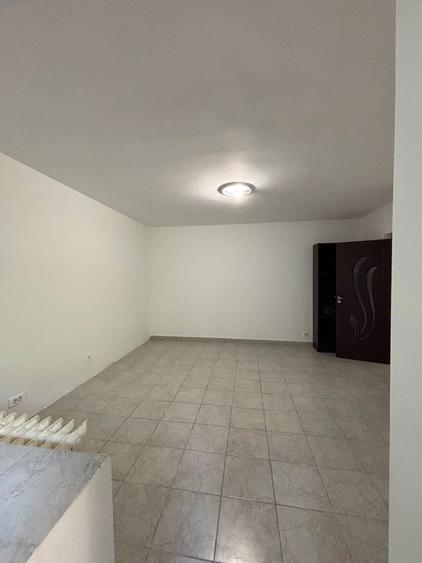 Garsonieră decomandată în Lujerului