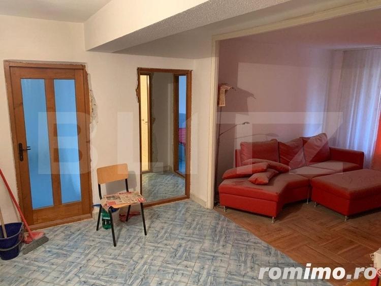 Apartament cu 4 camere decomandat, mobilat în Cetate