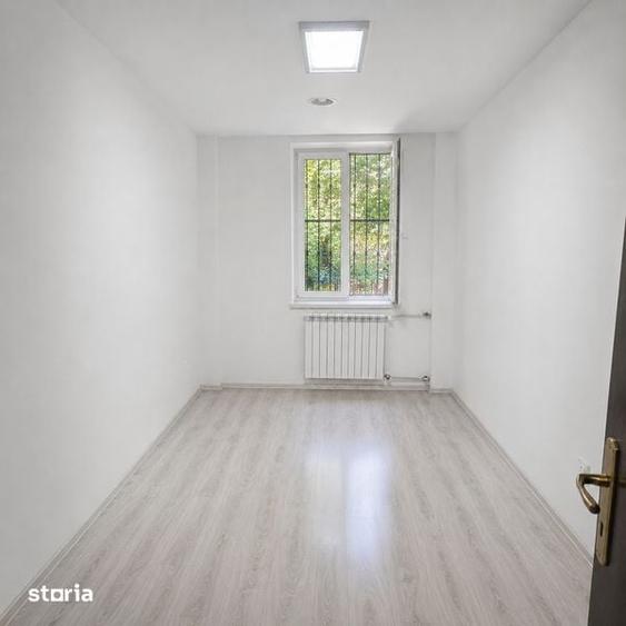 Apartament cu 4 camere în Titan