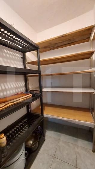 Apartament cu 3 camere decomandat, mobilat în Simeria