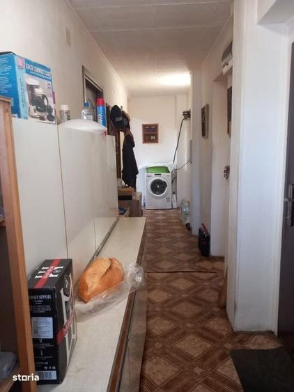 Casă cu 3 camere în Bughea de Sus