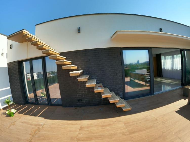 Apartament cu 4 camere semidecomandat, mobilat în Sisești