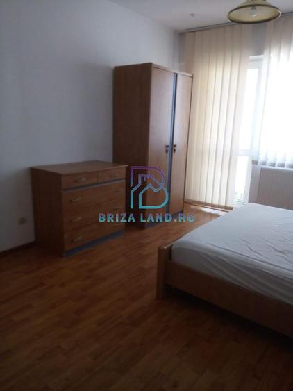 Apartament cu 2 camere semidecomandat în Străulești