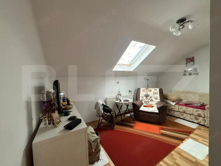 Apartament cu 3 camere decomandat în Decebal
