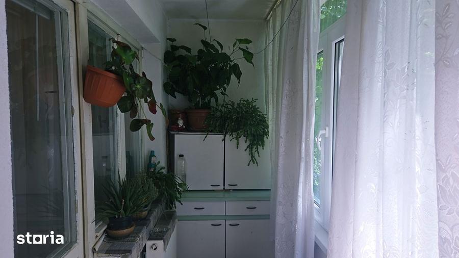 Apartament cu 2 camere decomandat în Micro 40