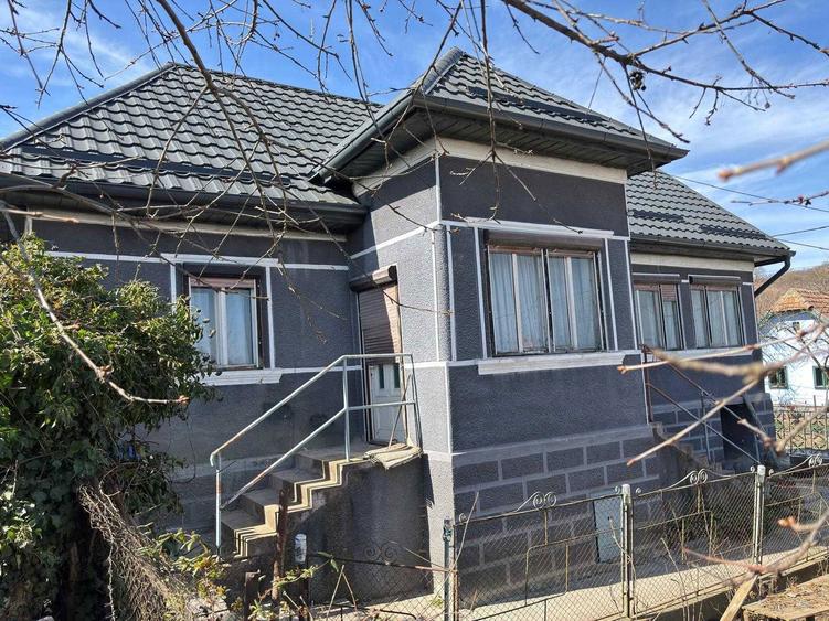 PF vand casa in loc. Moldovenesti, teren 1053mp - 5