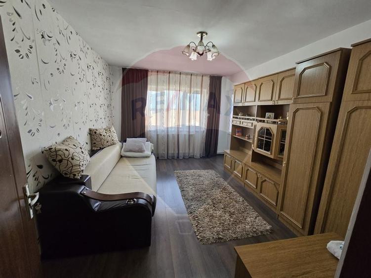 Apartament cu 2 camere de vânzare în zona Central - 1