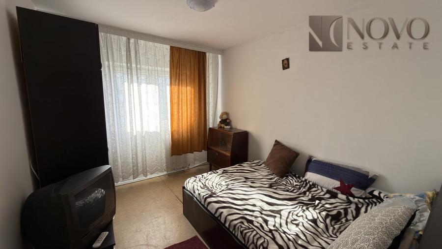 Apartament 3 Camere 2 bai decomandat centrala proprie metrou 1 Decembrie 1918 - 2