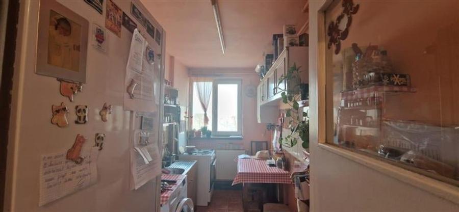 De vanzare apartament cu 3 camere, Mureseni - 5
