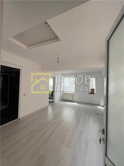 Spatiu birouri/comercial, str Miron Costin, Bacau - 15