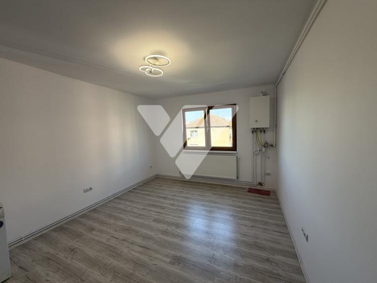 Garsoniera renovata etaj 3 zona Terezian Sibiu - 2