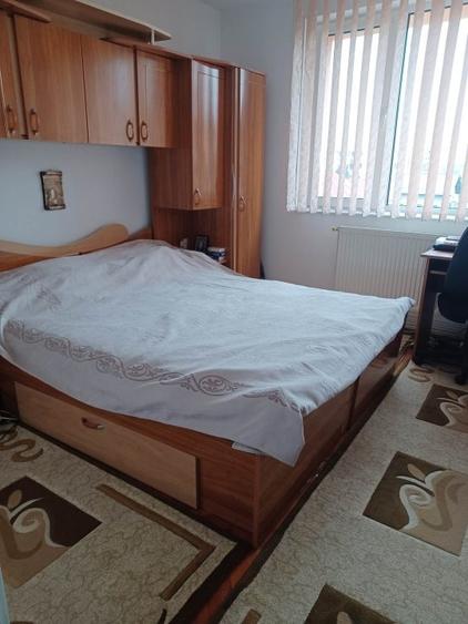 Apartament 3 camere, semidecomandat, zona centrala - 2