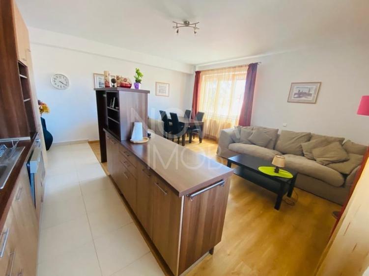 Apartament de inchiriat 3 camere, balcon, garaj, Zona Sub Arini - 14