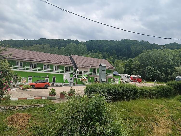 Hotel/Pensiune, de 15 mp, în Aldești