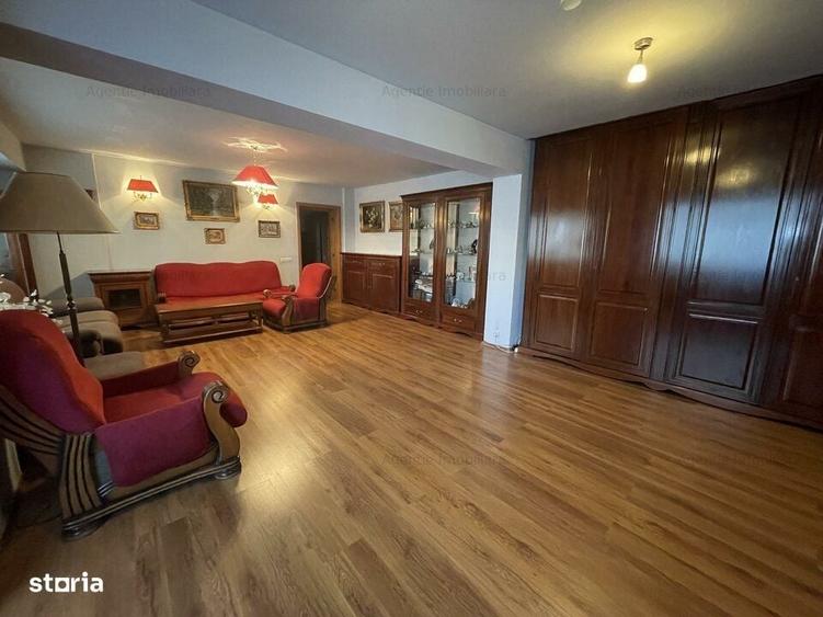 Apartament cu 3 camere în Victoriei