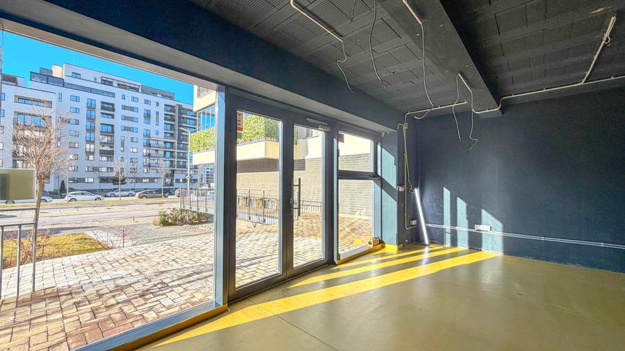 Spatiu comercial de inchiriat in Kasper Coresi, 134 mp+16 mp terase - 1